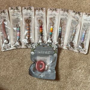 Lot of Ryan & Rose cutie clips and one cutie bit